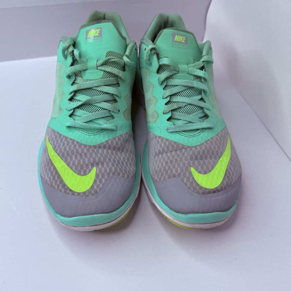Nike‎ FS Lite Run 3 Mint Green Gray Athletic Running Sneakers Women's Size US 10